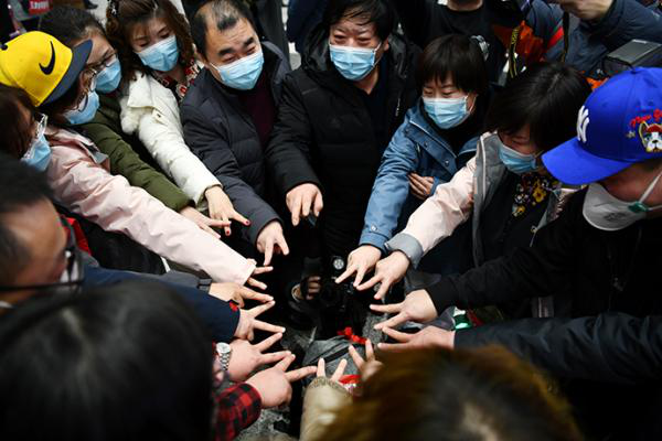 鹽城中健康復(fù)醫(yī)院為一線白衣天使點(diǎn)贊！165支醫(yī)療隊(duì)19916人馳援湖北！